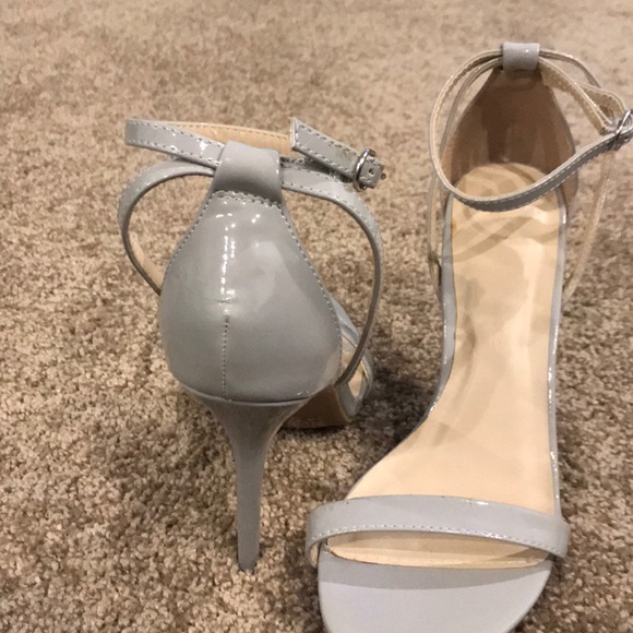 Heels - Picture 3 of 7